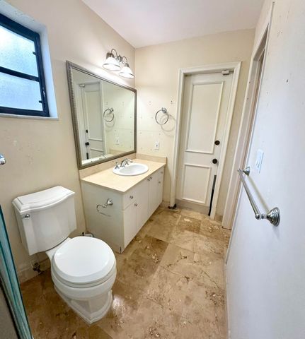 2390 NE 199th Street, Aventura, FL 33180