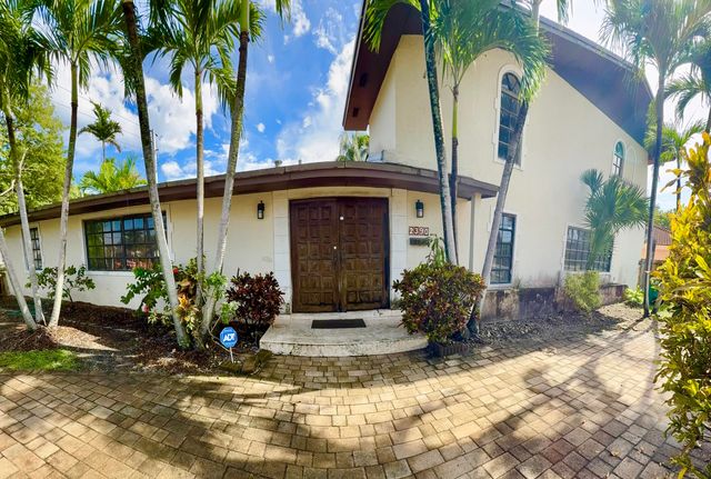 2390 NE 199th Street, Aventura, FL 33180