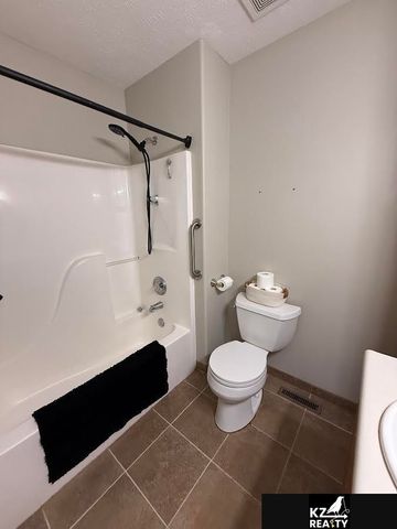 8631 Lavender Circle, Lincoln, NE 68505
