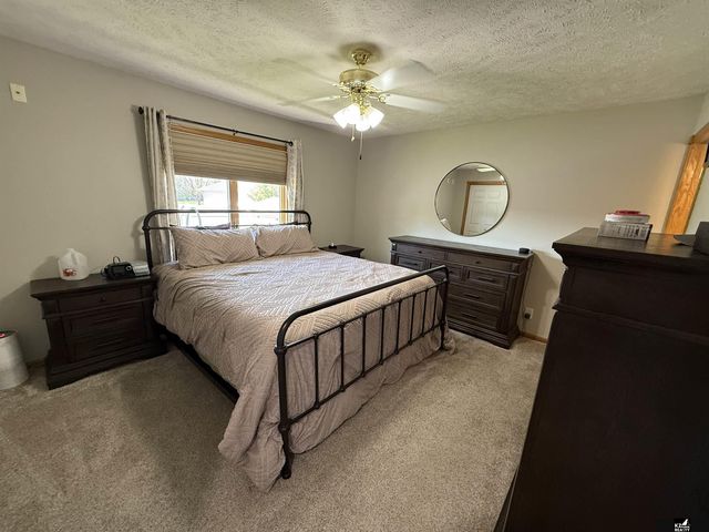 8631 Lavender Circle, Lincoln, NE 68505