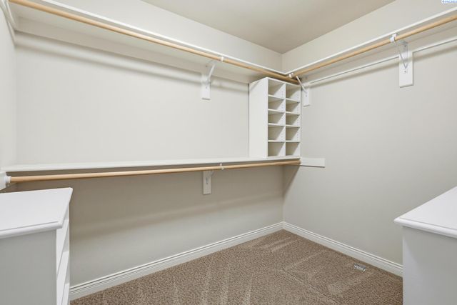 1614 S Jefferson Place, Kennewick, WA 99338