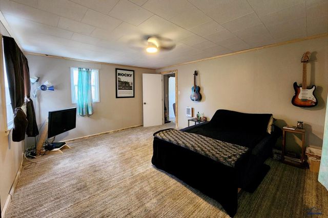 2317 WILSON AVE, Hot Springs, SD 57747