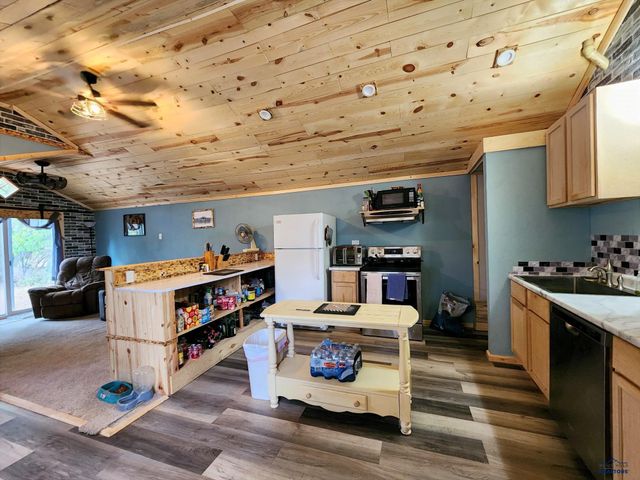 2317 WILSON AVE, Hot Springs, SD 57747