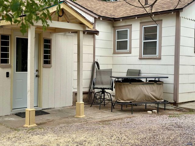 2317 WILSON AVE, Hot Springs, SD 57747