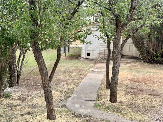 2317 WILSON AVE, Hot Springs, SD 57747