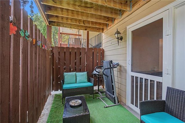 706 Brighton Point, Sandy Springs, GA 30328
