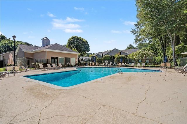 706 Brighton Point, Sandy Springs, GA 30328