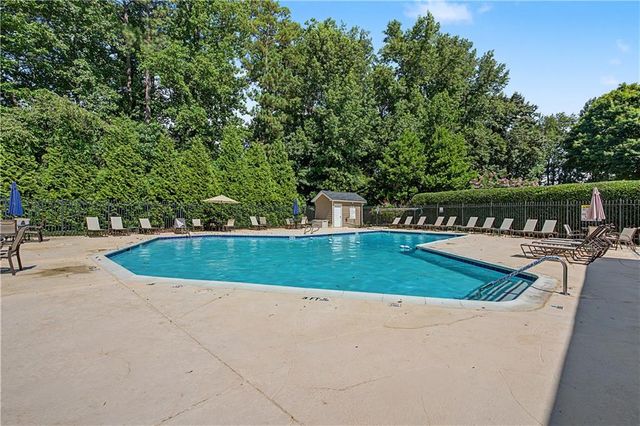 706 Brighton Point, Sandy Springs, GA 30328
