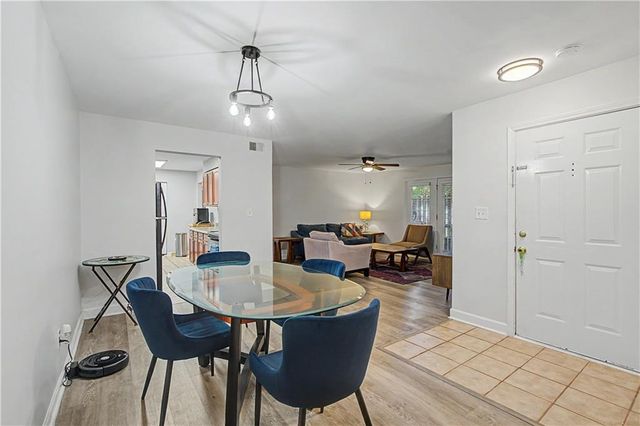 706 Brighton Point, Sandy Springs, GA 30328