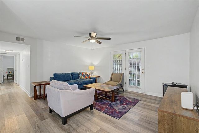 706 Brighton Point, Sandy Springs, GA 30328