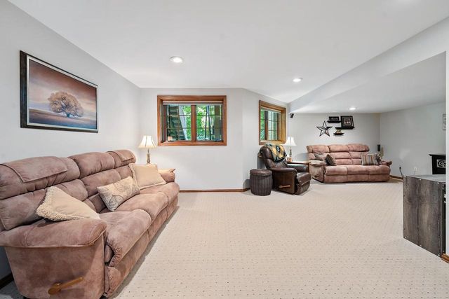 4146 DON CIRCLE, New Franken, WI 54229