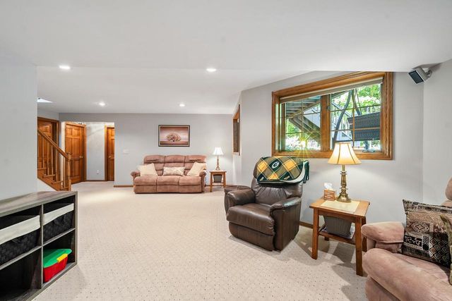 4146 DON CIRCLE, New Franken, WI 54229