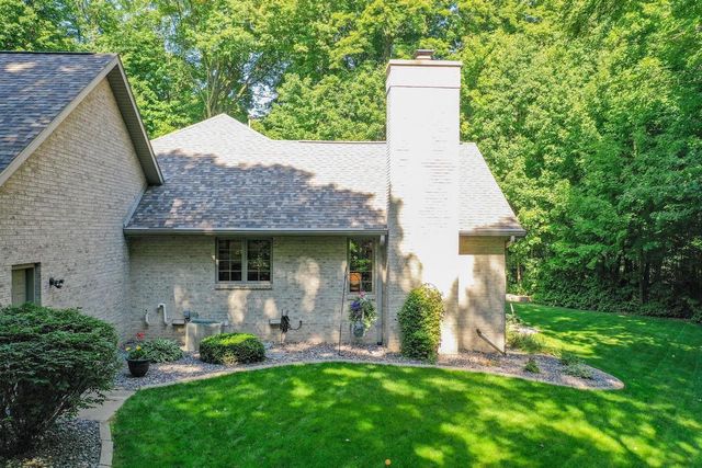 4146 DON CIRCLE, New Franken, WI 54229