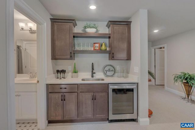 115 RIPARIAN CT #B, Charlottesville, VA 22911