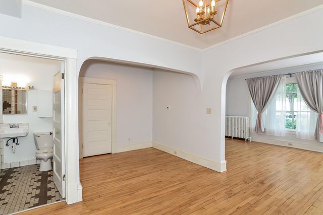 2315 Clinton Avenue, Minneapolis, MN 55404