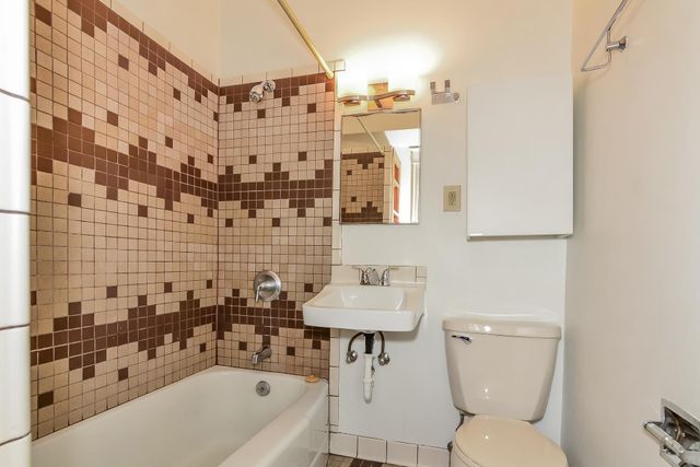 2315 Clinton Avenue, Minneapolis, MN 55404