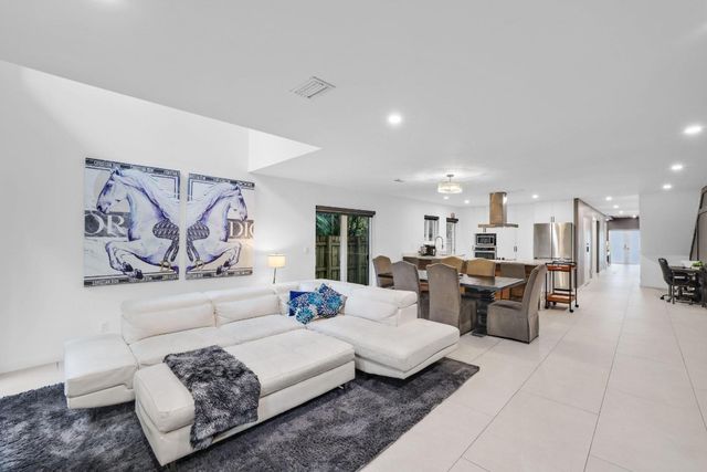 1124 NE 2nd Avenue 1124, Fort Lauderdale, FL 33304