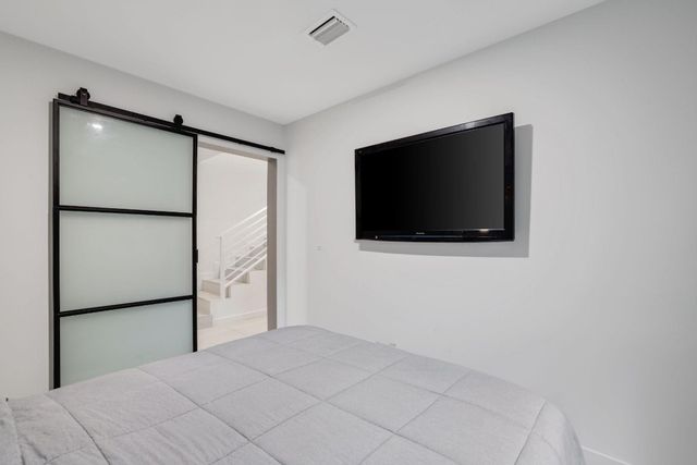 1124 NE 2nd Avenue 1124, Fort Lauderdale, FL 33304