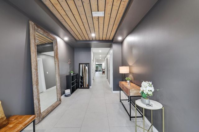 1124 NE 2nd Avenue 1124, Fort Lauderdale, FL 33304