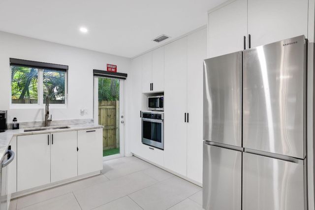 1124 NE 2nd Avenue 1124, Fort Lauderdale, FL 33304