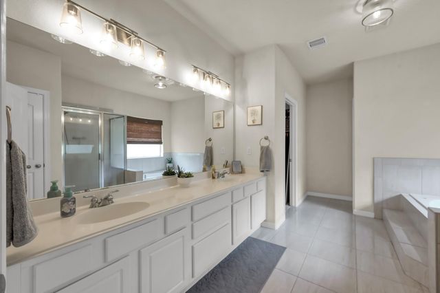 34215 Conroe Huffsmith Road, Magnolia, TX 77354