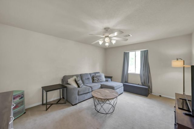 34215 Conroe Huffsmith Road, Magnolia, TX 77354