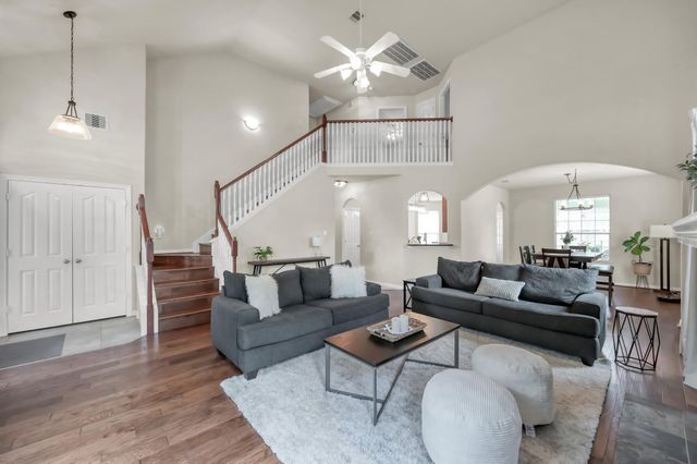 34215 Conroe Huffsmith Road, Magnolia, TX 77354