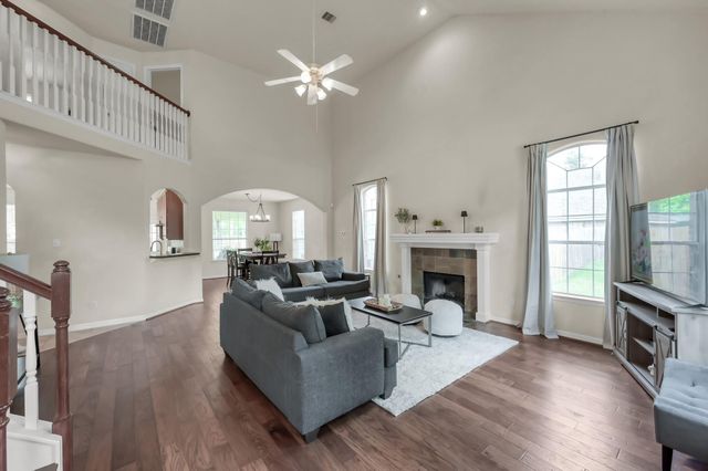 34215 Conroe Huffsmith Road, Magnolia, TX 77354