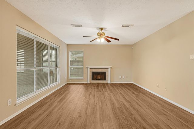 4211 Hambledon Village Drive, Houston, TX 77014