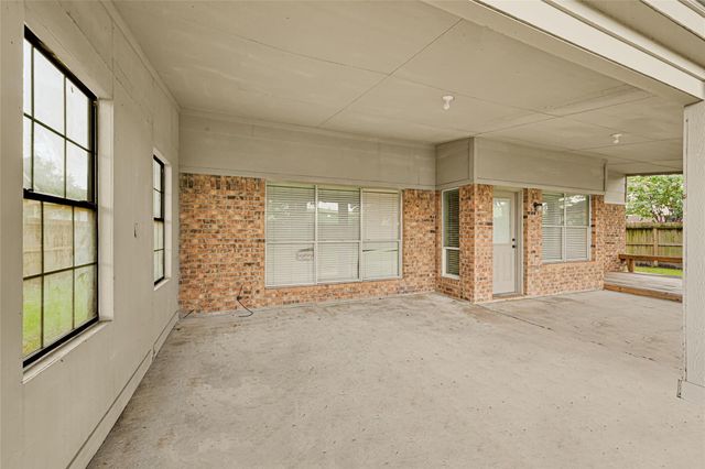 4211 Hambledon Village Drive, Houston, TX 77014