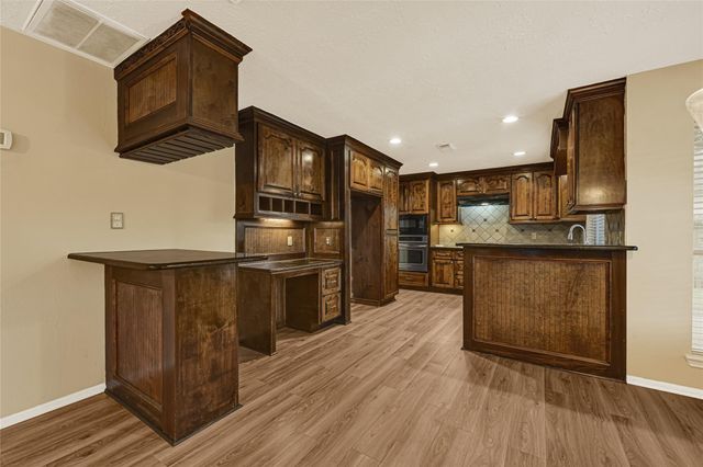 4211 Hambledon Village Drive, Houston, TX 77014