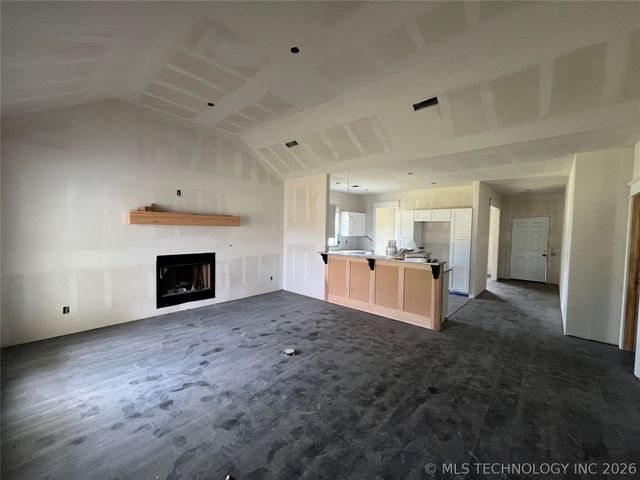 2916 N Lewis Avenue, Tulsa, OK 74110