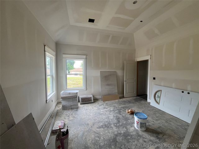 2916 N Lewis Avenue, Tulsa, OK 74110