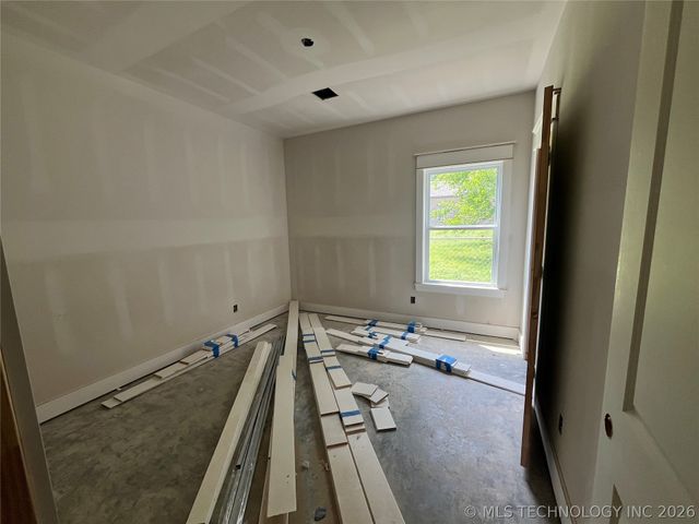 2916 N Lewis Avenue, Tulsa, OK 74110