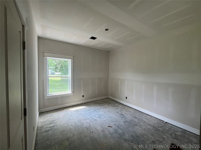 2916 N Lewis Avenue, Tulsa, OK 74110