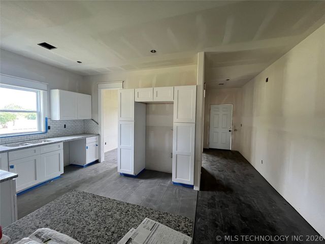 2916 N Lewis Avenue, Tulsa, OK 74110