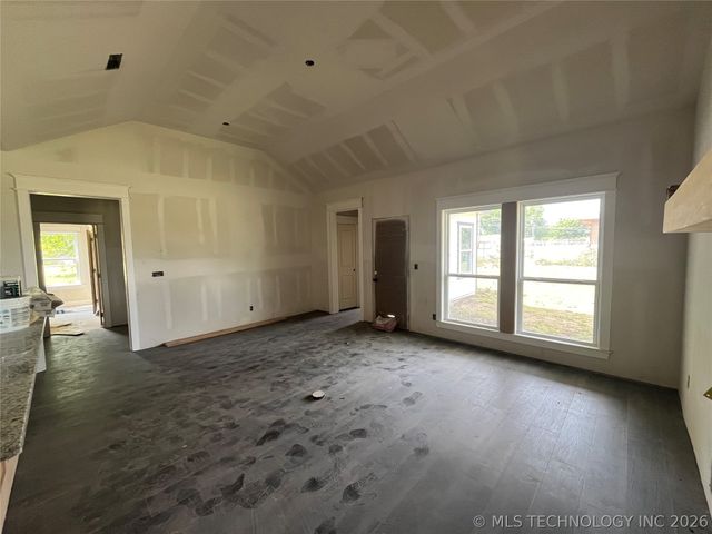 2916 N Lewis Avenue, Tulsa, OK 74110