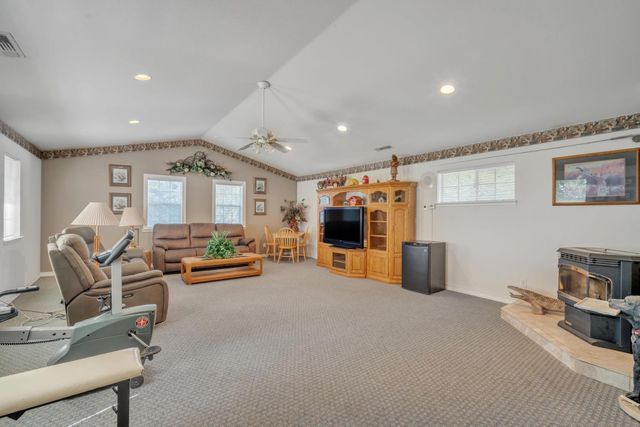 3730 Kimo Way, Auburn, CA 95602