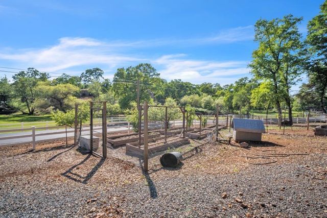 3730 Kimo Way, Auburn, CA 95602