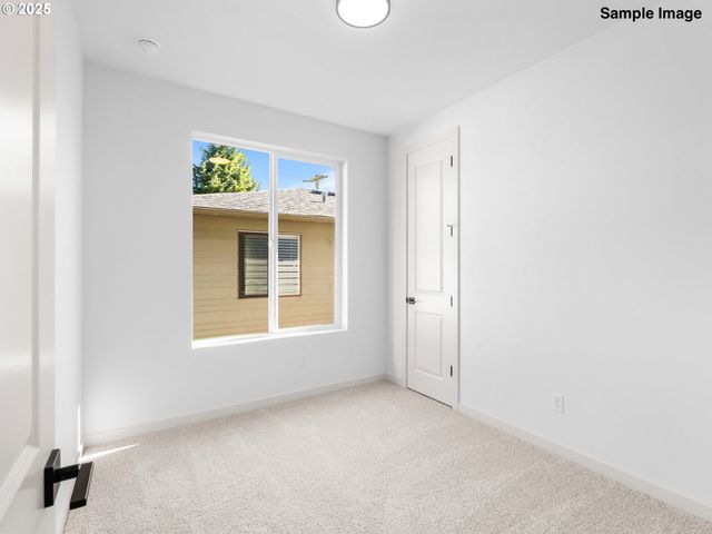 1054 Se Franklin St, Portland, OR 97202