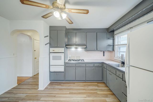 67 Orchard Street, Lindenhurst, NY 11757