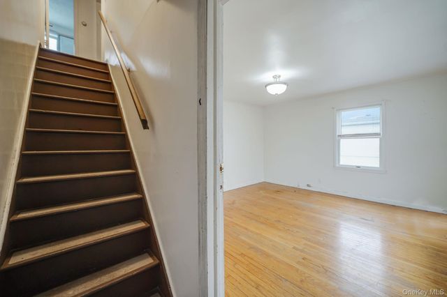 67 Orchard Street, Lindenhurst, NY 11757