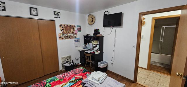 110 S 8th St, Yakima, WA 98901