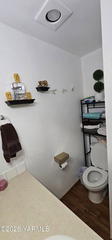 110 S 8th St, Yakima, WA 98901