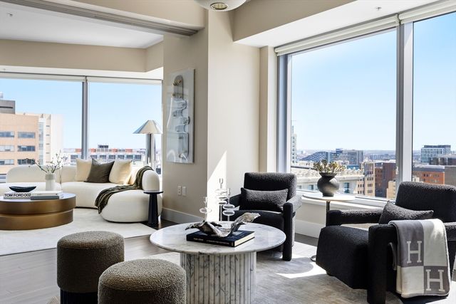 110 Stuart St 18H, Boston, MA 02116