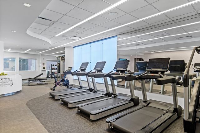 110 Stuart St 18H, Boston, MA 02116