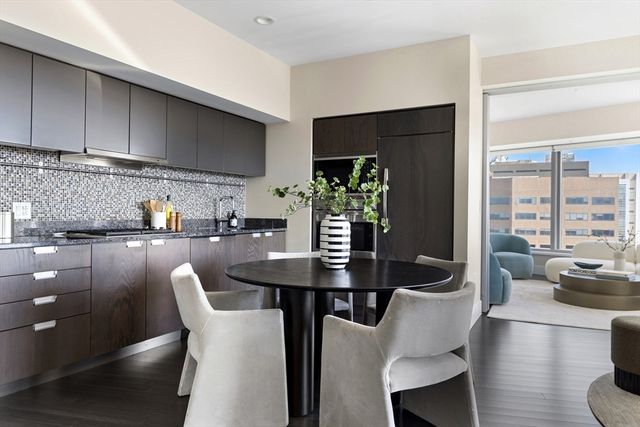 110 Stuart St 18H, Boston, MA 02116