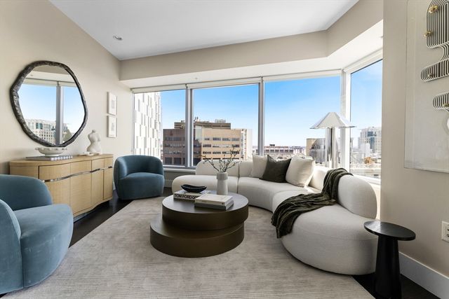 110 Stuart St 18H, Boston, MA 02116