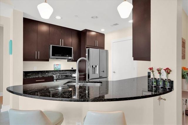 222 12th Street NE 801, Atlanta, GA 30309