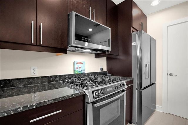 222 12th Street NE 801, Atlanta, GA 30309